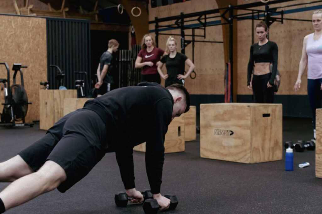 Small group traject.

Bij onze Small Group Training staat samenwerking centraal, waarbij je profiteert van de voordelen van een kleine groep en toch de persoonlijke aandacht van een gekwalificeerde trainer ontvangt.